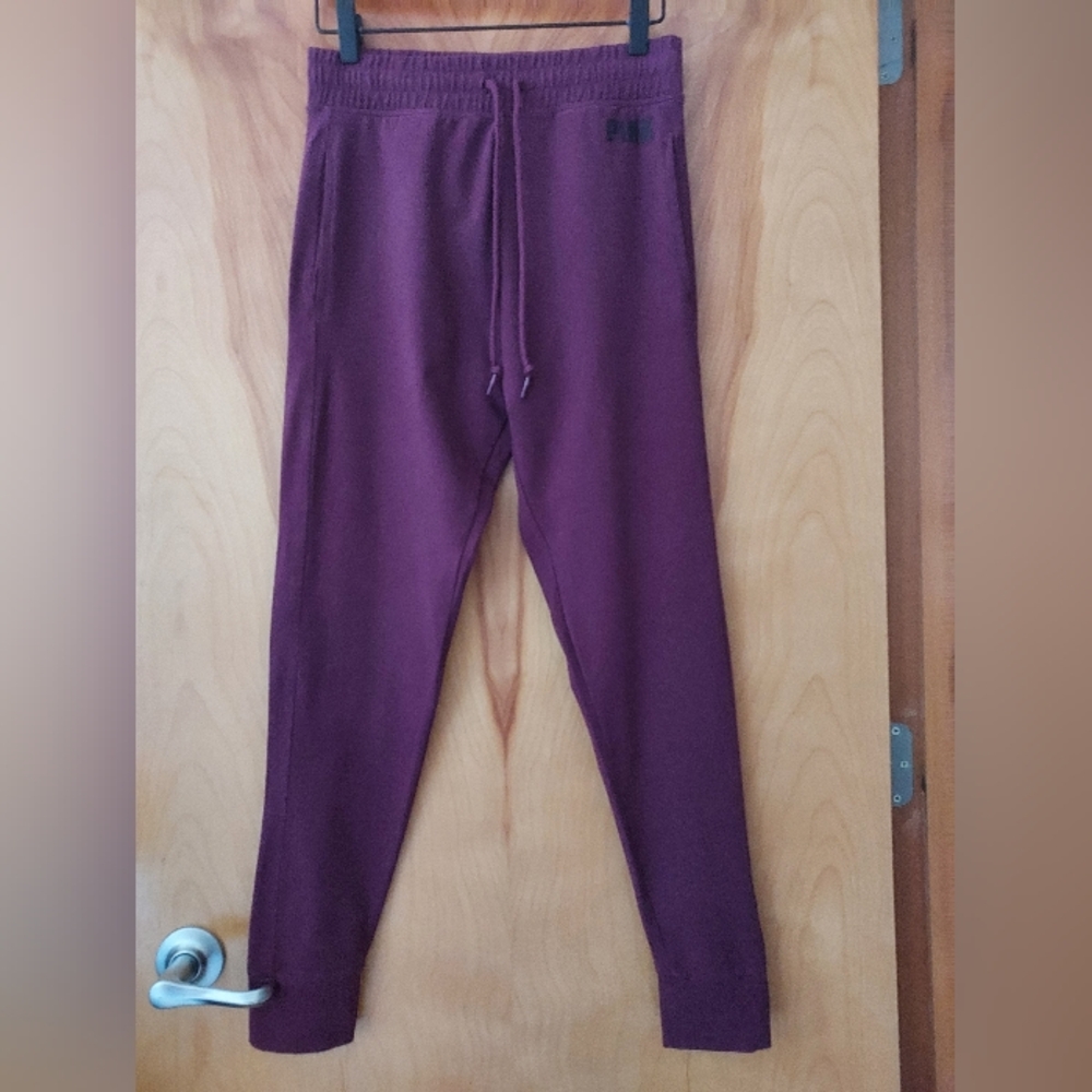 Pink brand leggings